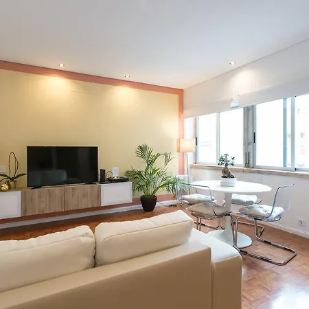 Your - Duque De Palmela Lisbona